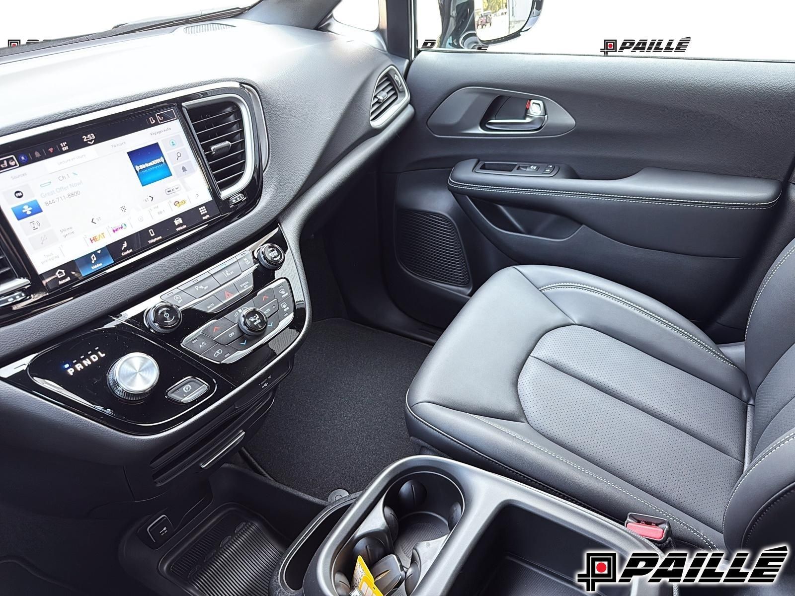 2026 Chrysler Grand Caravan in Nicolet, Quebec