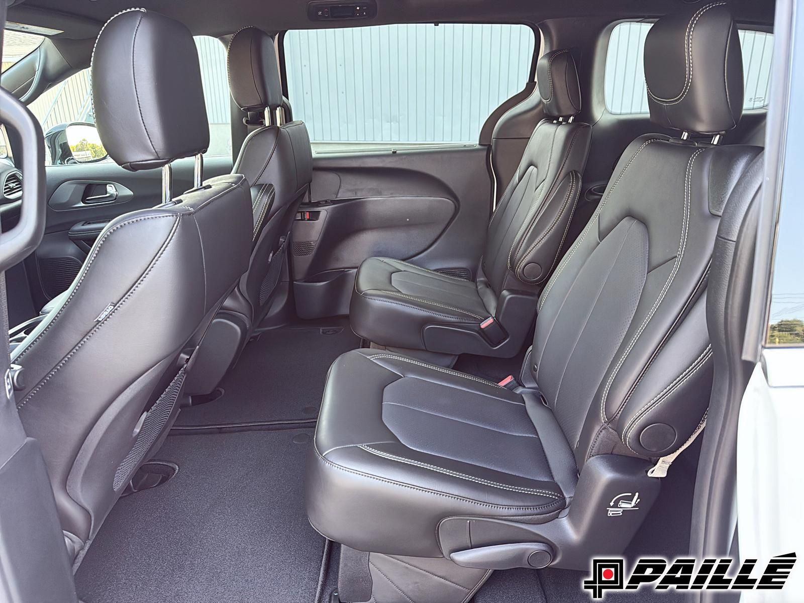 2026 Chrysler Grand Caravan in Nicolet, Quebec