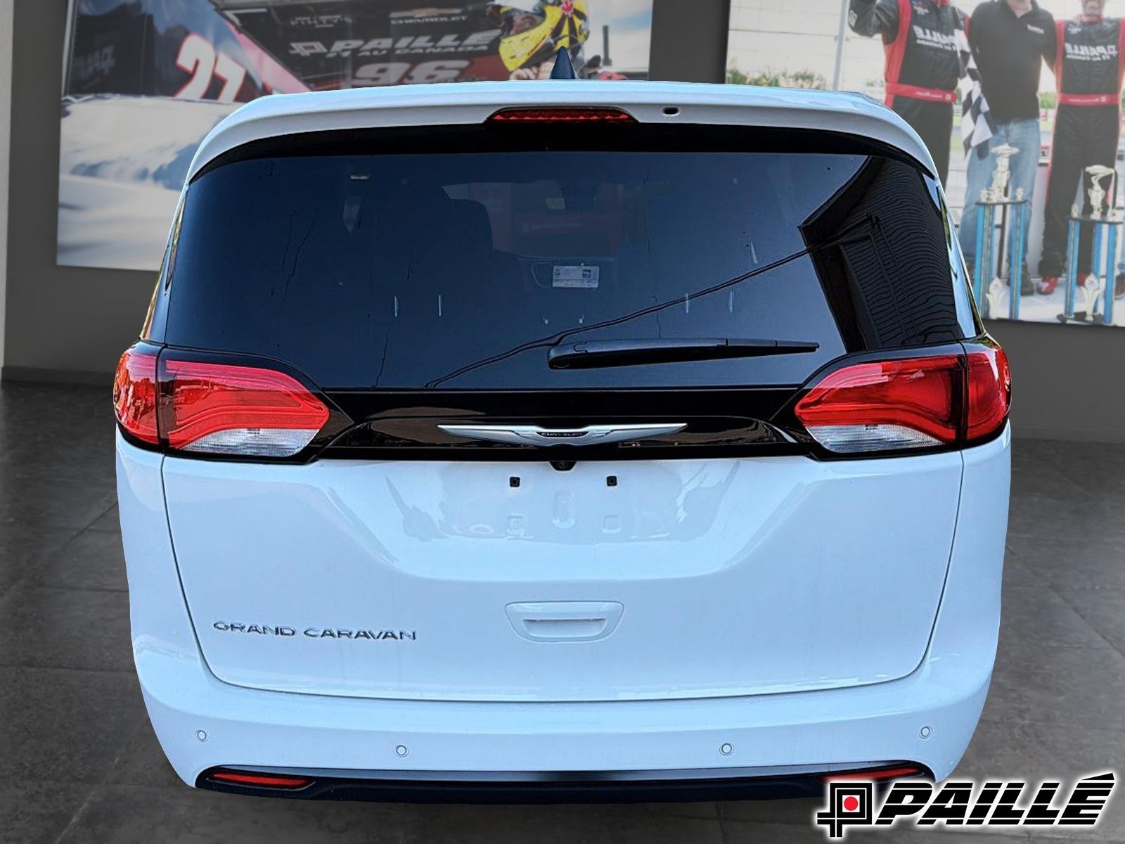 2027 Chrysler Grand Caravan in Nicolet, Quebec