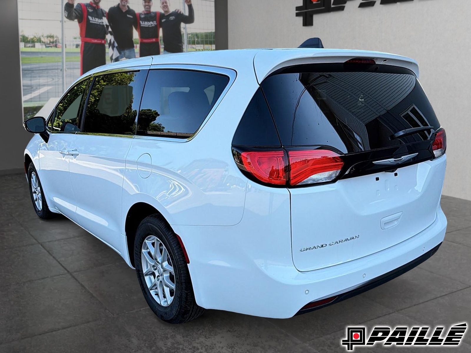 2027 Chrysler Grand Caravan in Nicolet, Quebec