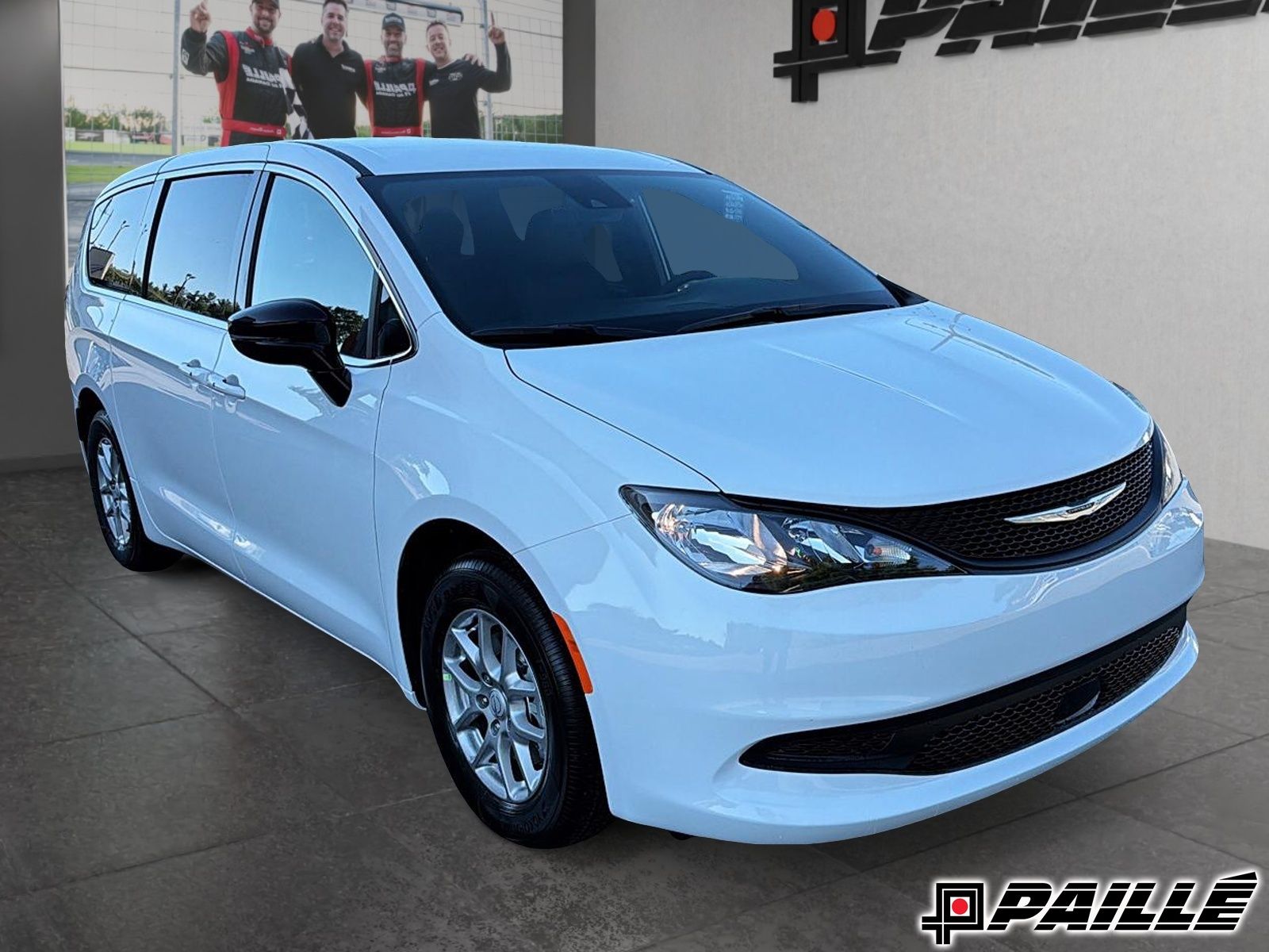 2027 Chrysler Grand Caravan in Nicolet, Quebec