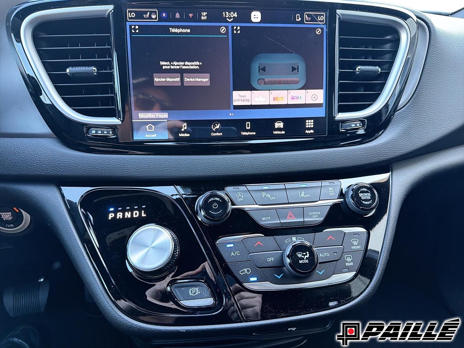 2027 Chrysler Grand Caravan in Nicolet, Quebec