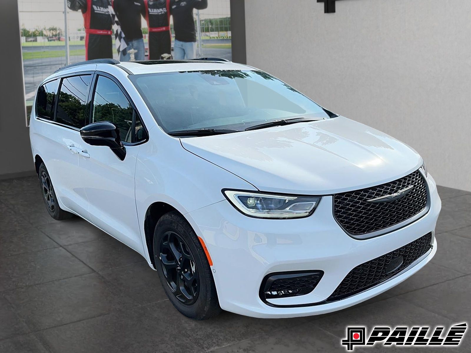 2024 Chrysler Pacifica Hybrid in Sorel-Tracy, Quebec