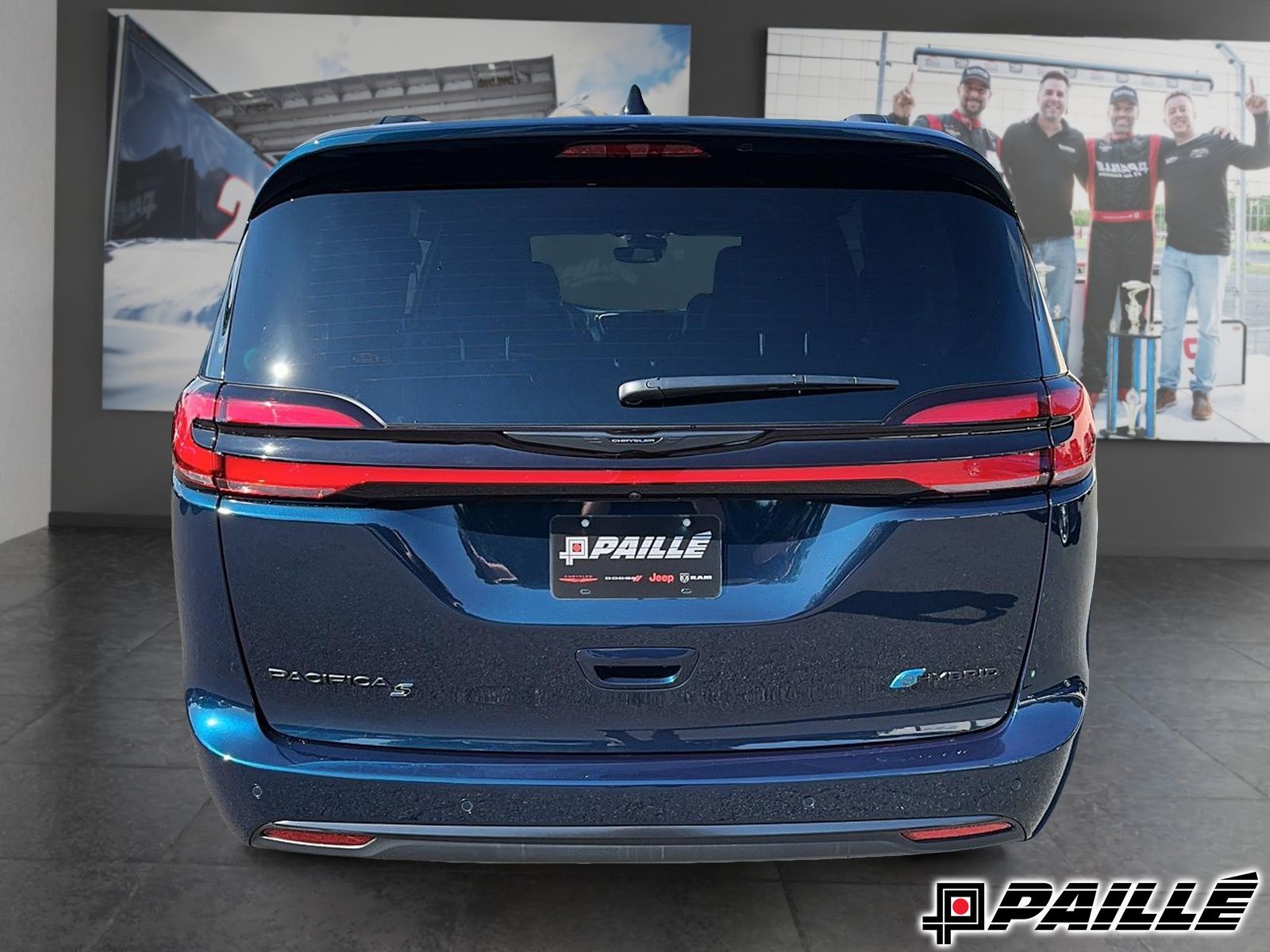 2024 Chrysler Pacifica Hybrid in Sorel-Tracy, Quebec