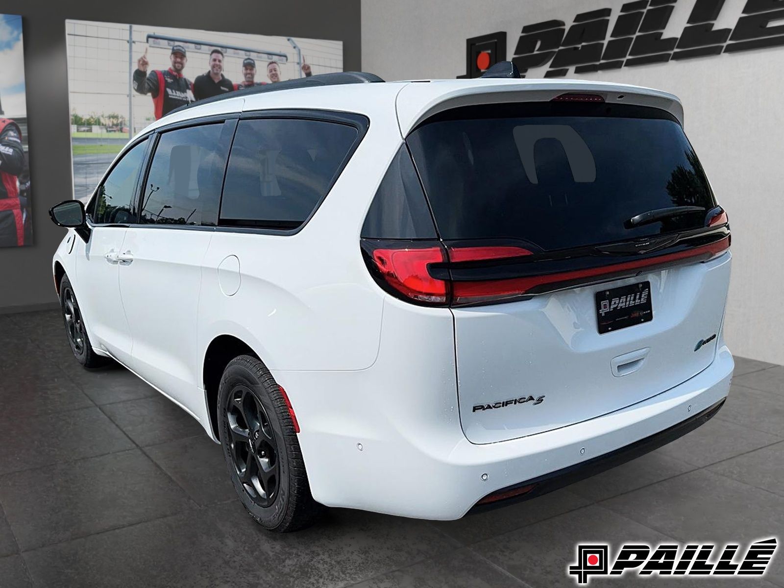 Chrysler Pacifica Hybrid  2024 à Sorel-Tracy, Québec