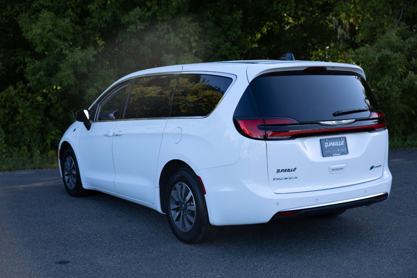 Chrysler Pacifica Hybrid  2024 à Nicolet, Québec