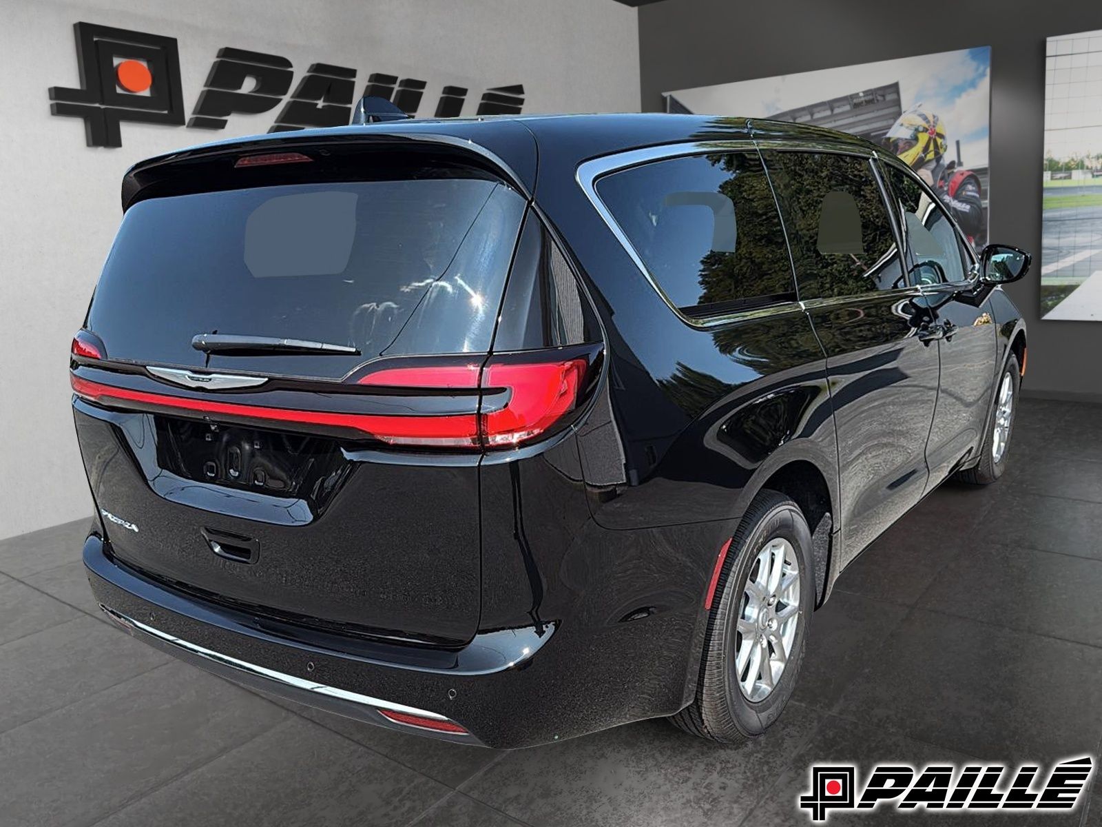 2026 Chrysler Pacifica in Nicolet, Quebec