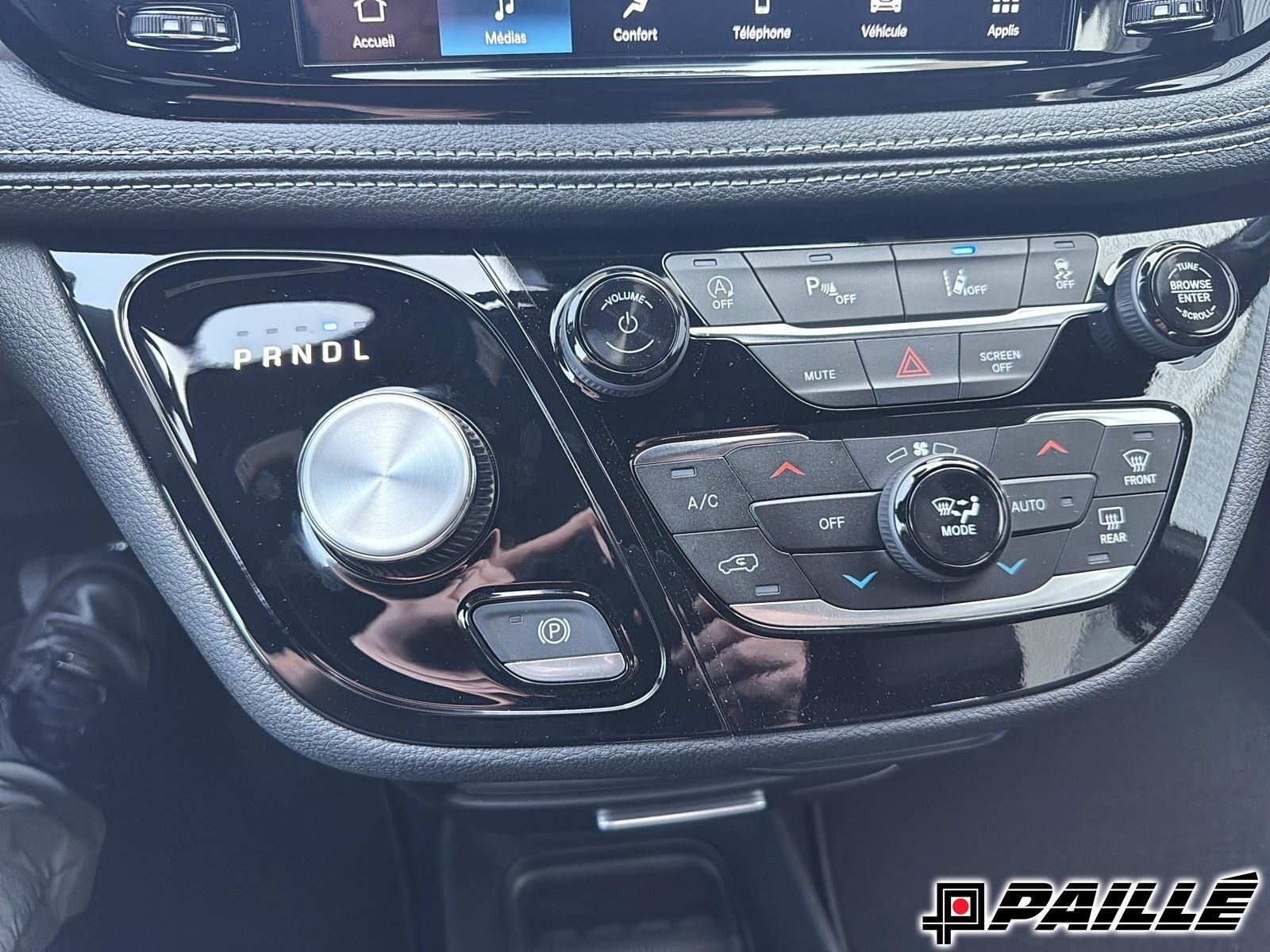 2026 Chrysler Pacifica in Nicolet, Quebec