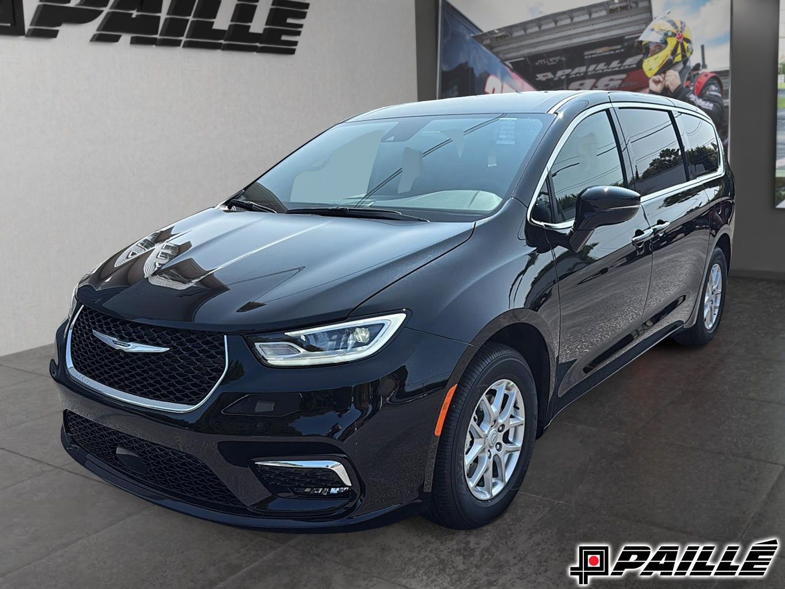 2026 Chrysler Pacifica in Nicolet, Quebec