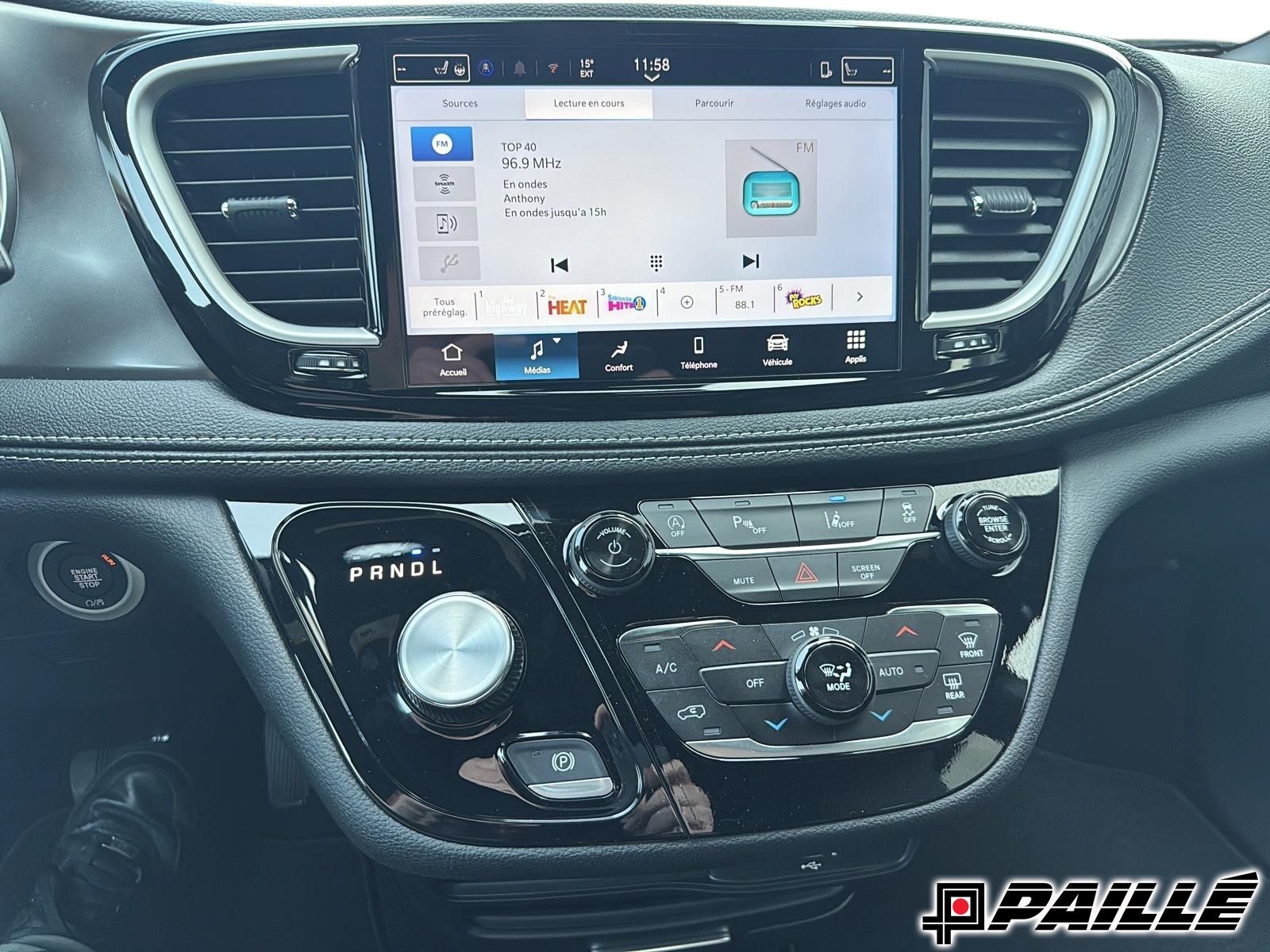 2026 Chrysler Pacifica in Nicolet, Quebec