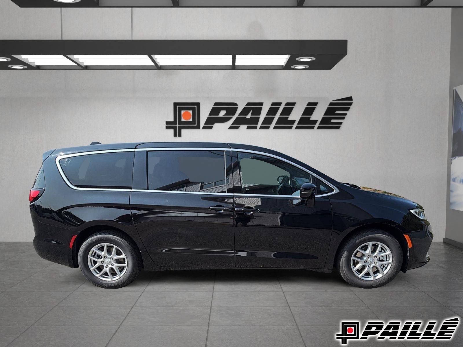2026 Chrysler Pacifica in Nicolet, Quebec