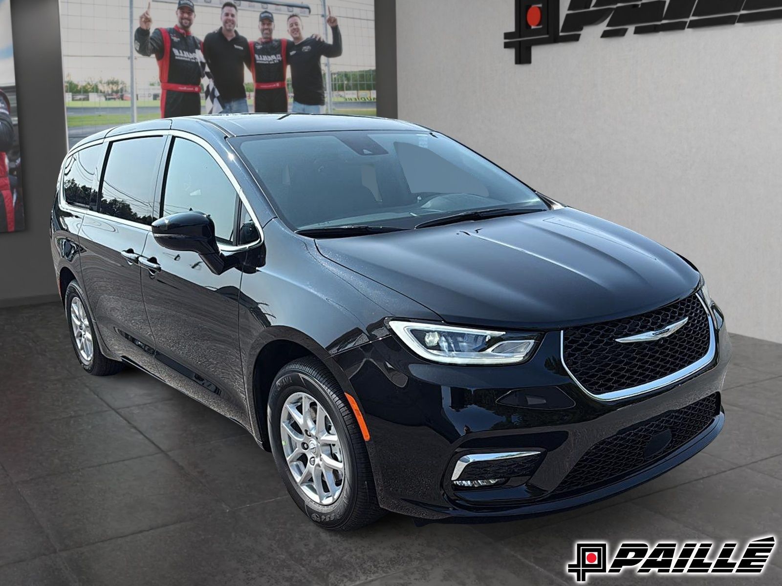 2026 Chrysler Pacifica in Nicolet, Quebec