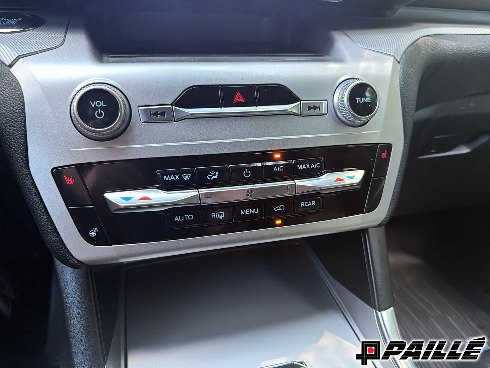 2022 Ford Explorer in Nicolet, Quebec