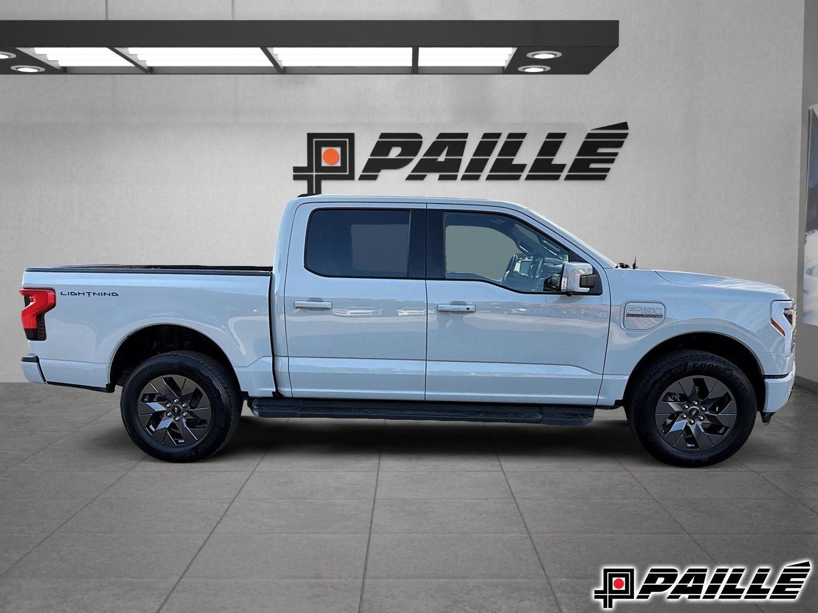 2023 Ford F-150 Lightning in Nicolet, Quebec