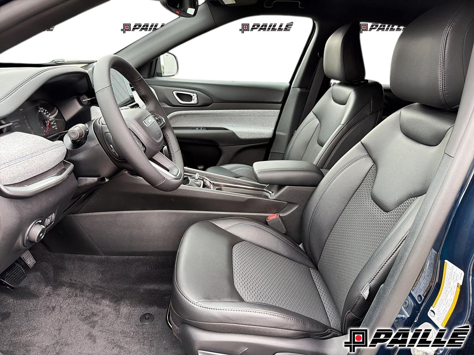 2026 Jeep Compass in Nicolet, Quebec