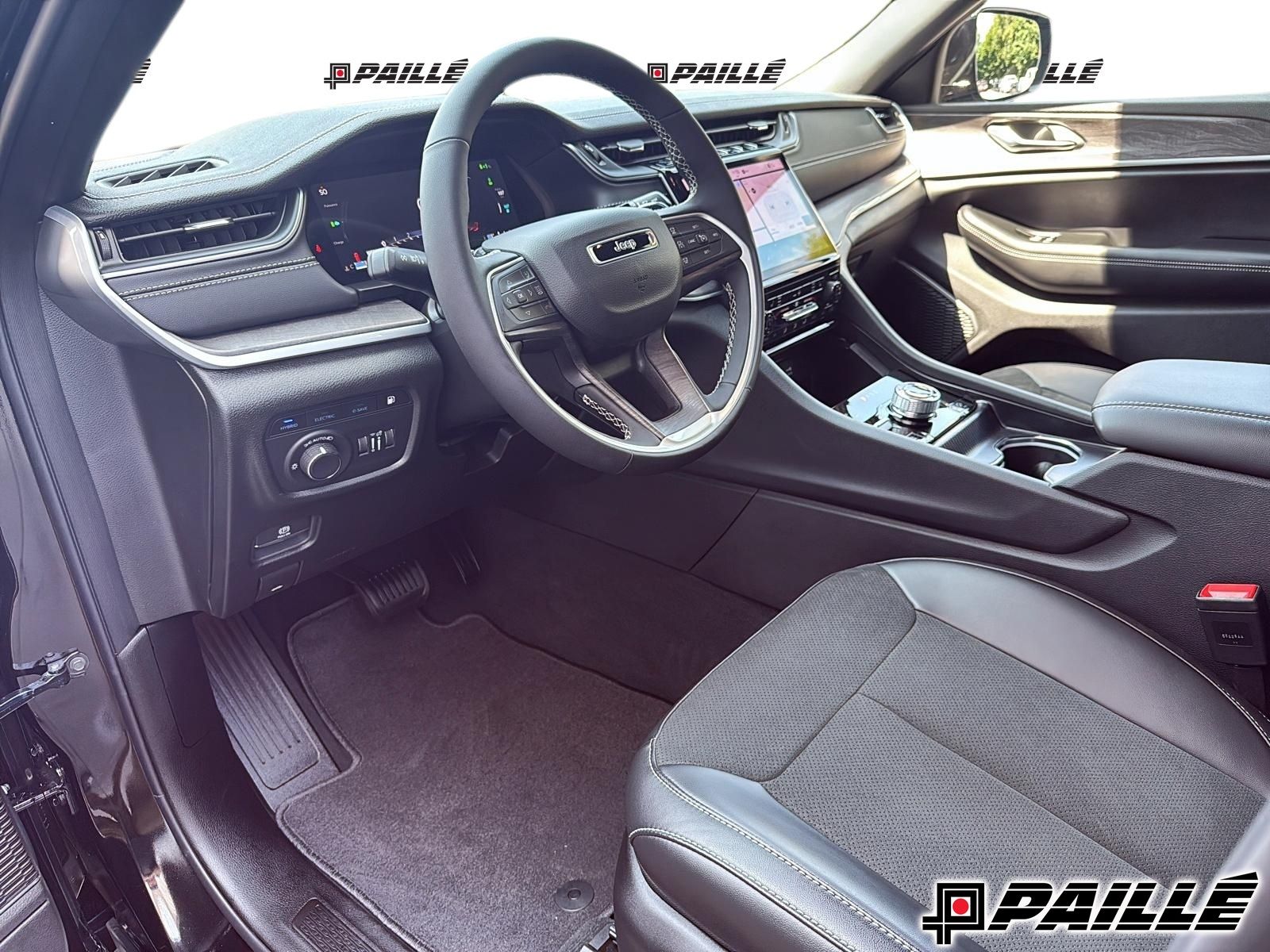 2025 Jeep Grand Cherokee 4xe in Nicolet, Quebec