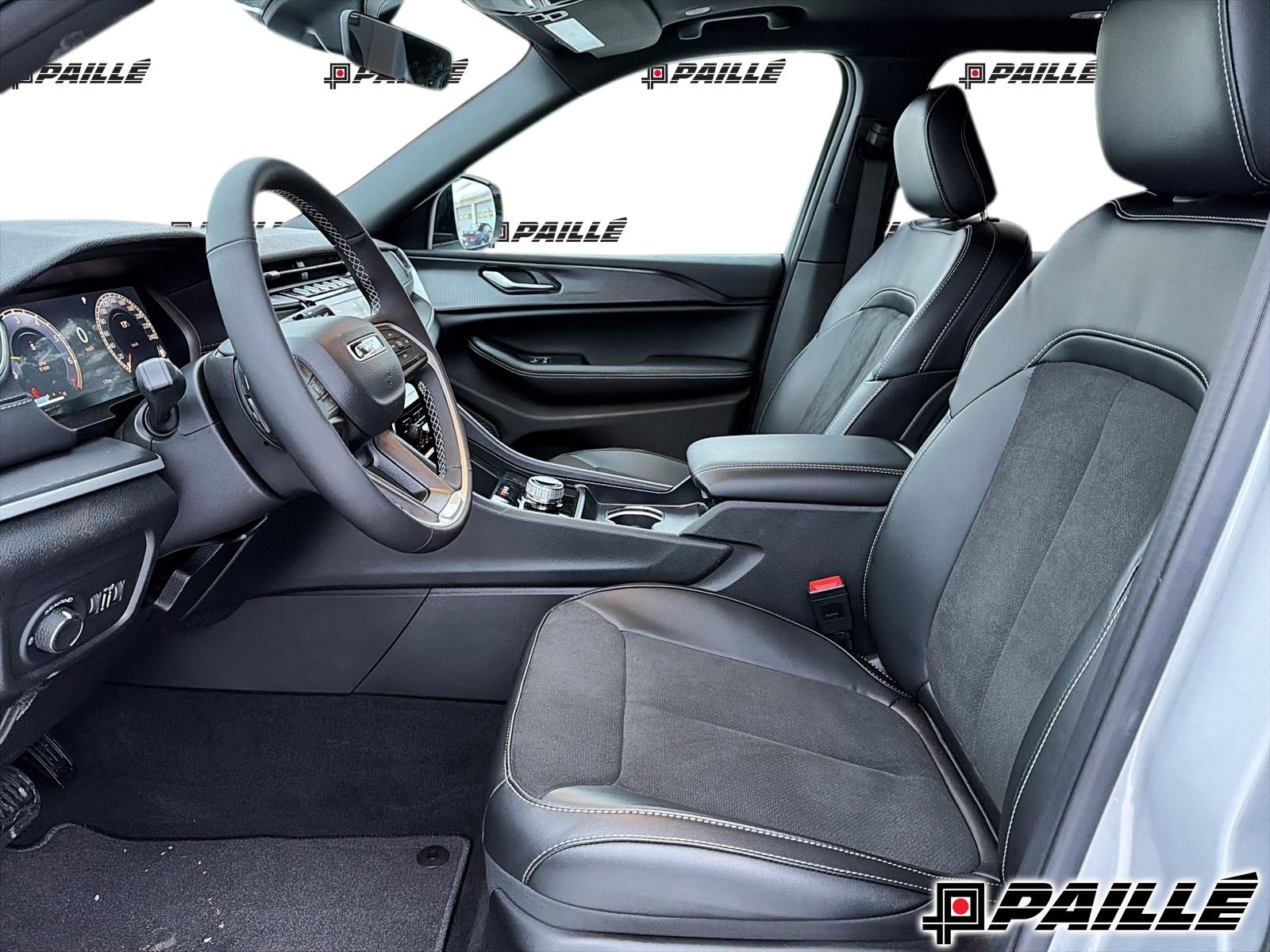 Jeep Grand Cherokee L  2025 à Nicolet, Québec