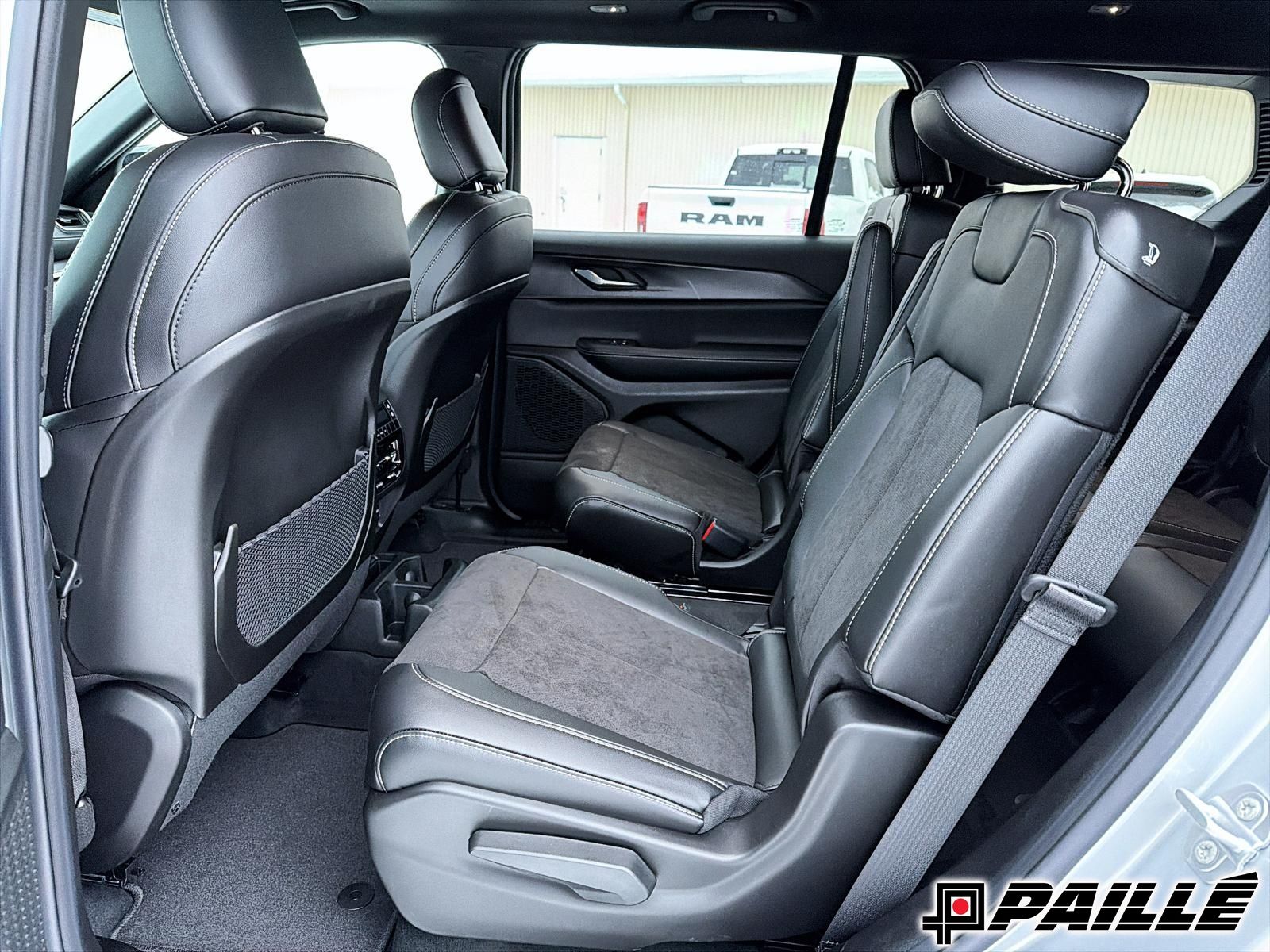 Jeep Grand Cherokee L  2025 à Nicolet, Québec