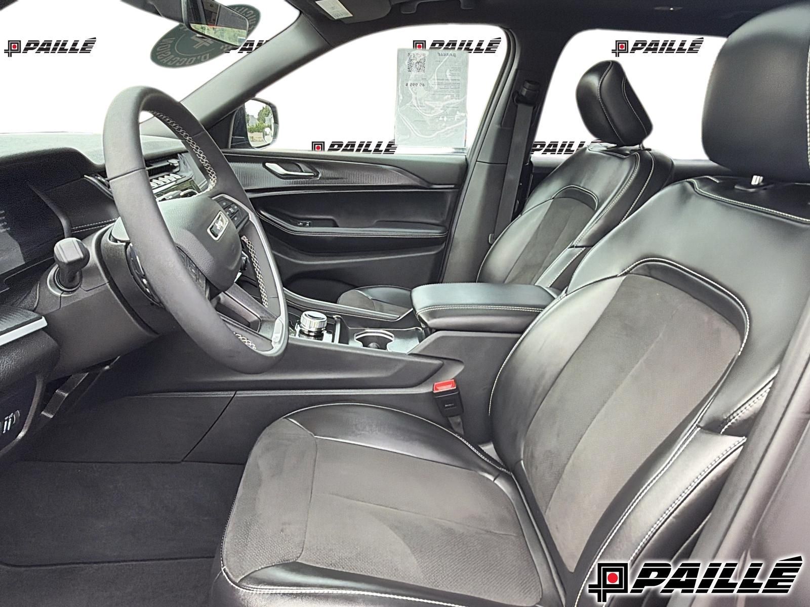 2025 Jeep Grand Cherokee L in Nicolet, Quebec