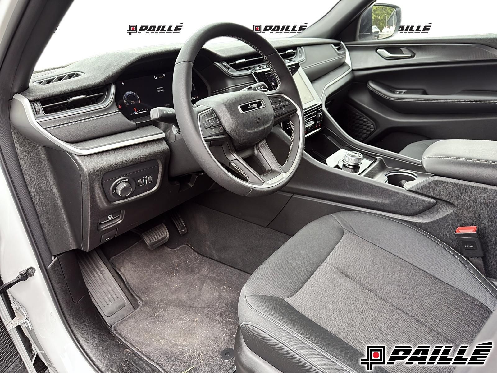 2024 Jeep Grand Cherokee in Nicolet, Quebec