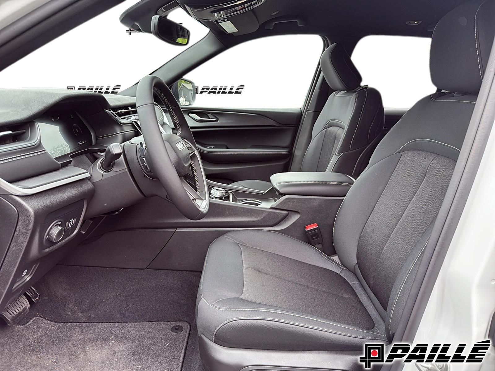 2024 Jeep Grand Cherokee in Nicolet, Quebec