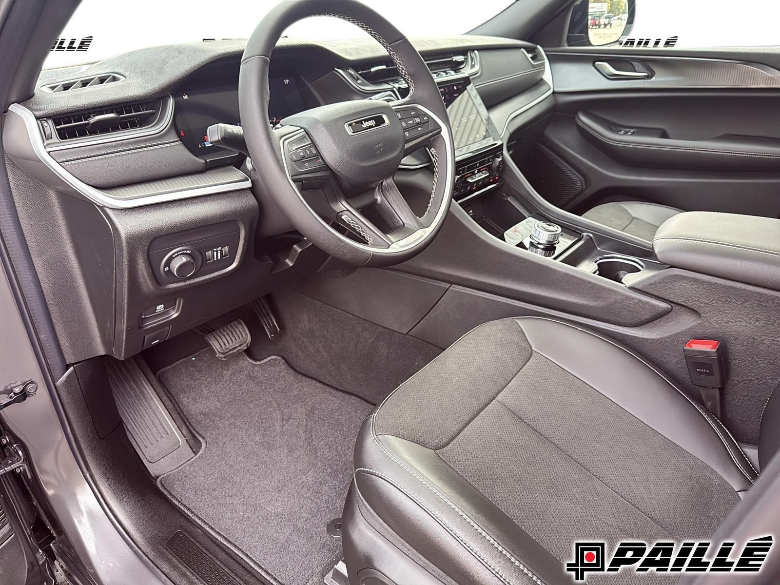 Jeep GRAND CHEROKEE  2025 à Nicolet, Québec