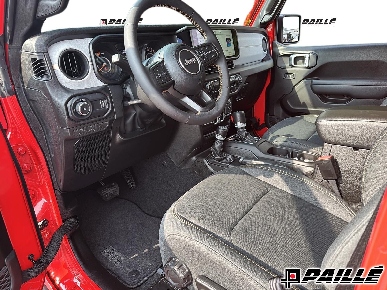 Jeep WRANGLER 4-Door  2024 à Nicolet, Québec