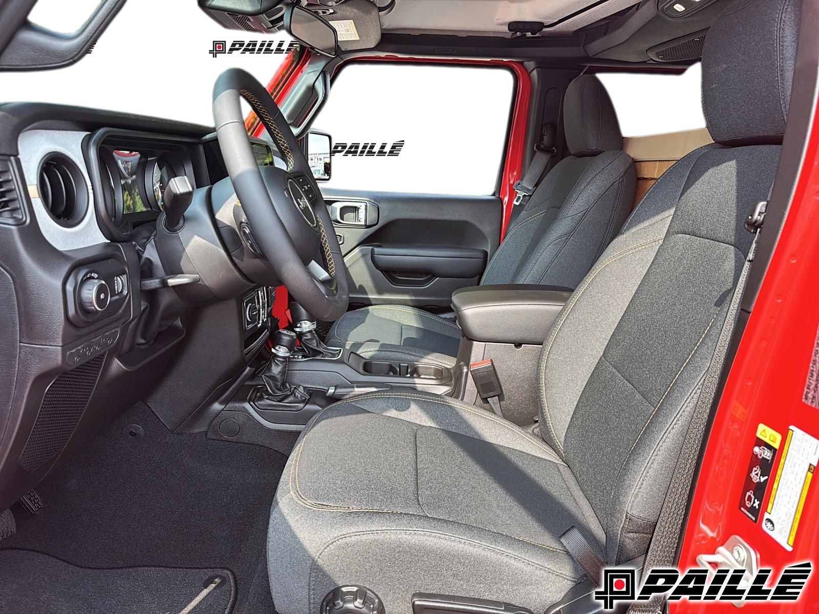 Jeep WRANGLER 4-Door  2024 à Nicolet, Québec