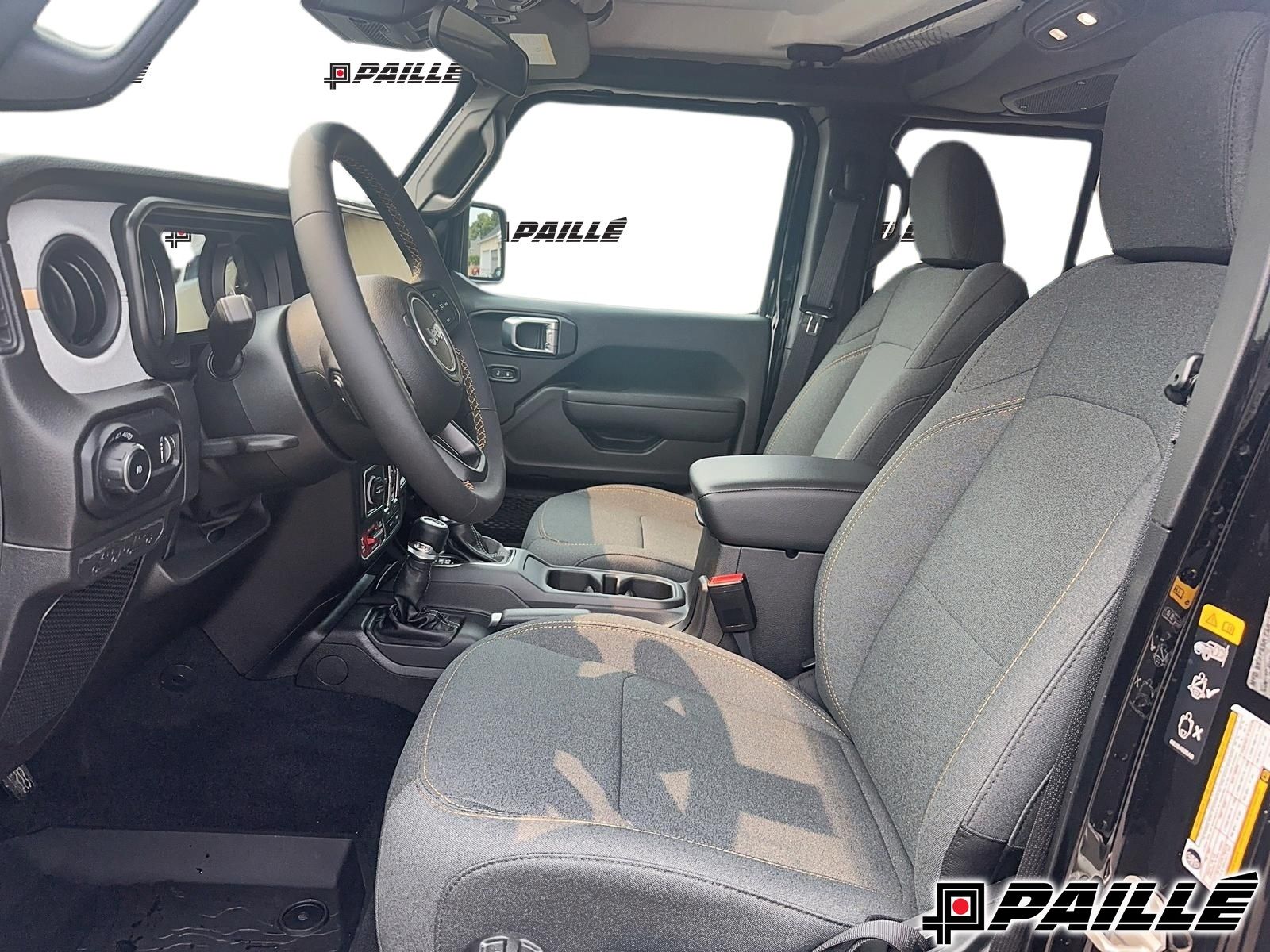 2024 Jeep WRANGLER 4-Door in Nicolet, Quebec