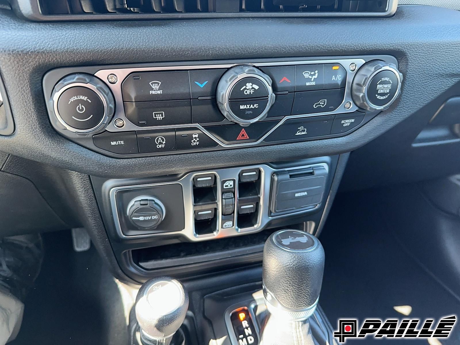 Jeep WRANGLER 4-Door  2024 à Nicolet, Québec