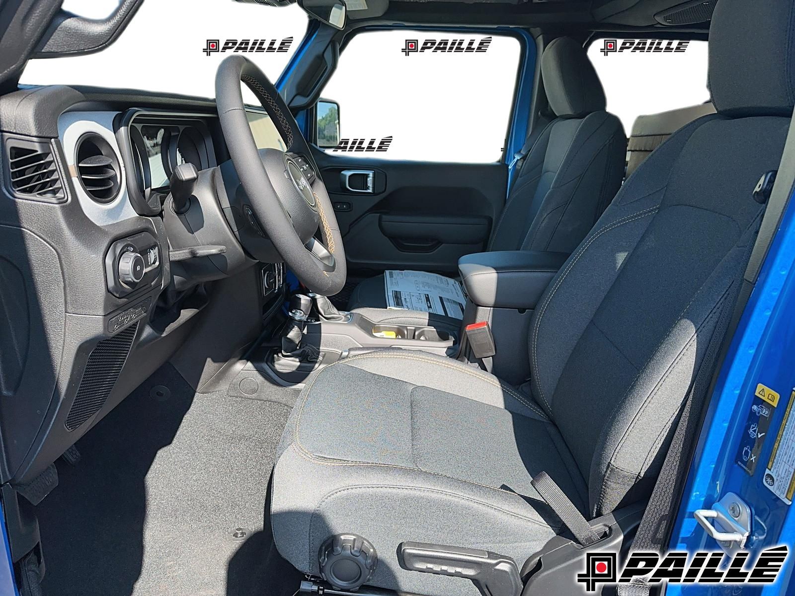 Jeep WRANGLER 4-Door  2024 à Nicolet, Québec