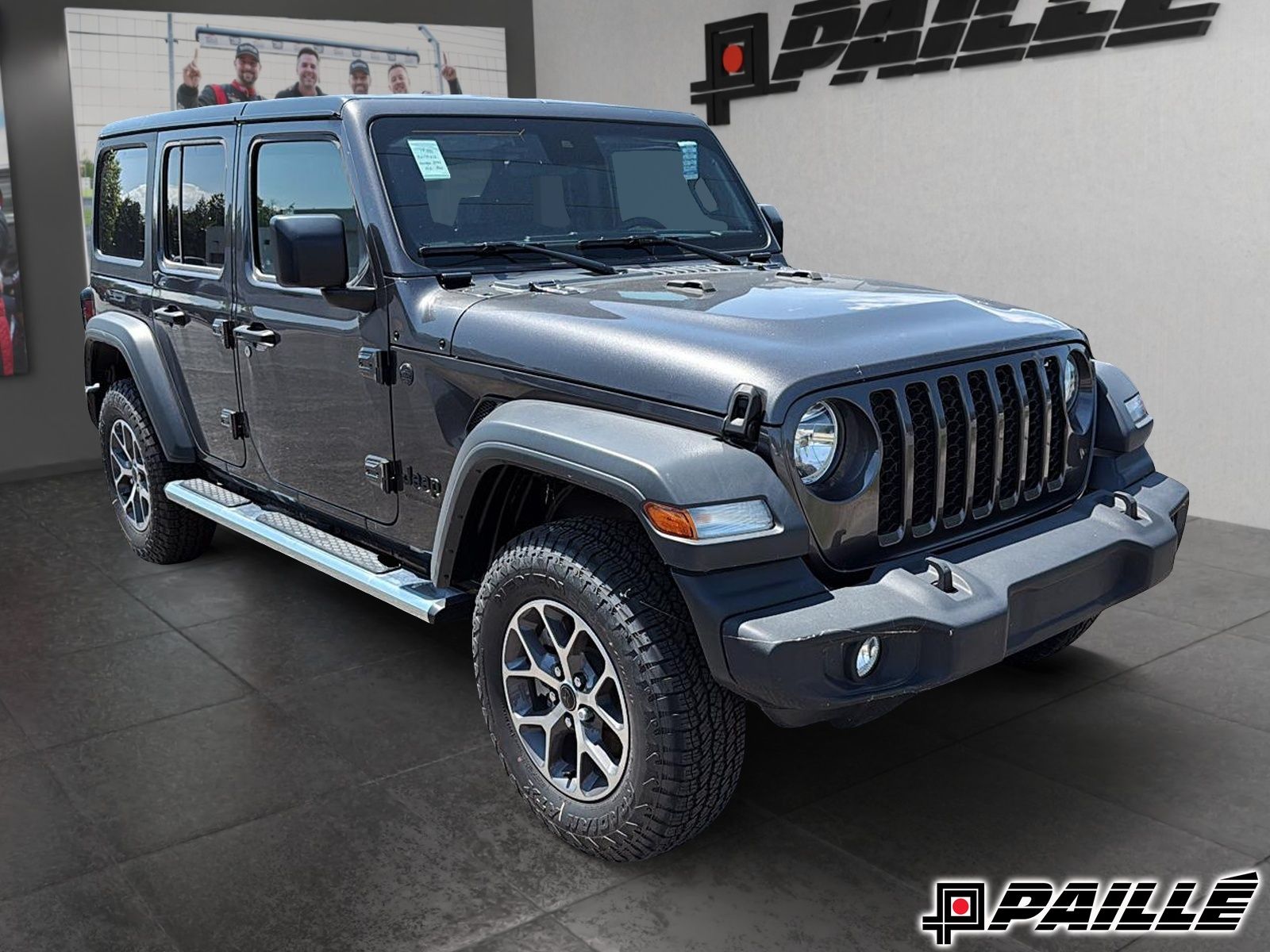 Jeep WRANGLER 4-Door  2024 à Nicolet, Québec