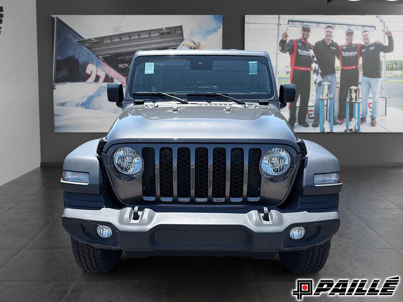 Jeep WRANGLER 4-Door  2024 à Nicolet, Québec