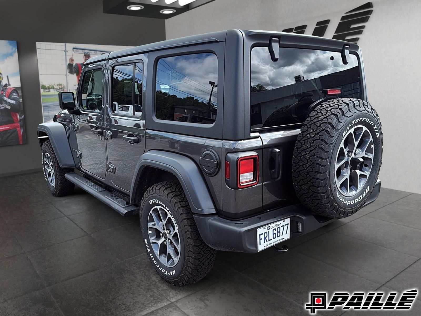 Jeep WRANGLER 4-Door  2024 à Nicolet, Québec