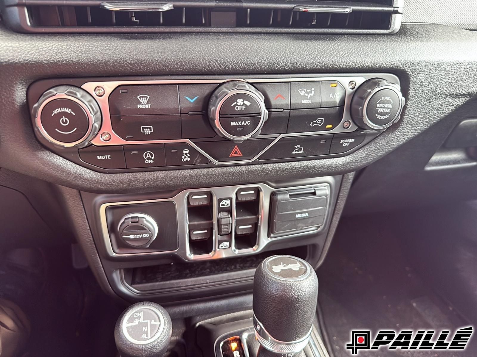 Jeep WRANGLER 4-Door  2024 à Nicolet, Québec