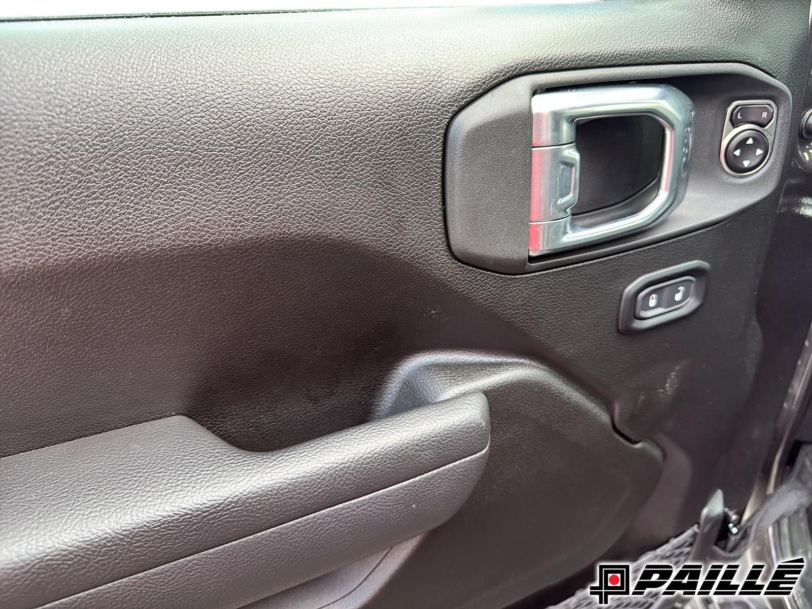 Jeep WRANGLER 4-Door  2024 à Nicolet, Québec