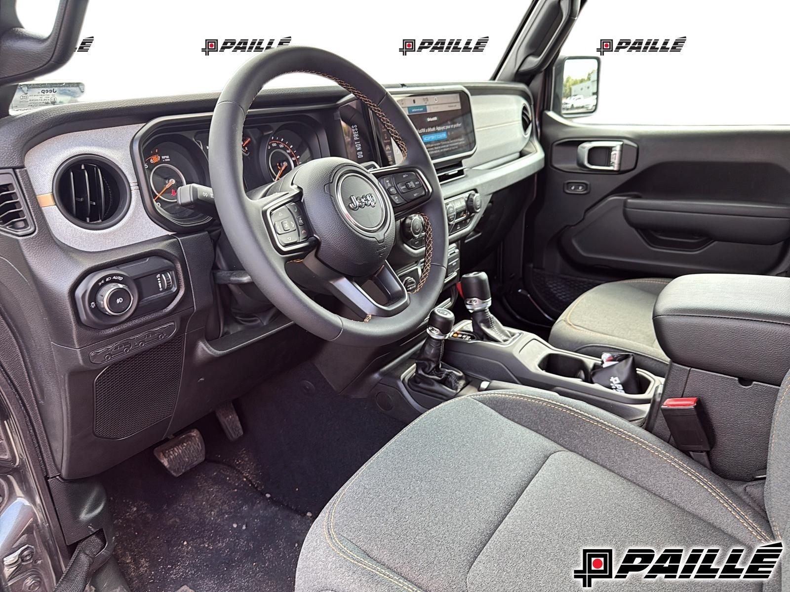 Jeep WRANGLER 4-Door  2024 à Nicolet, Québec