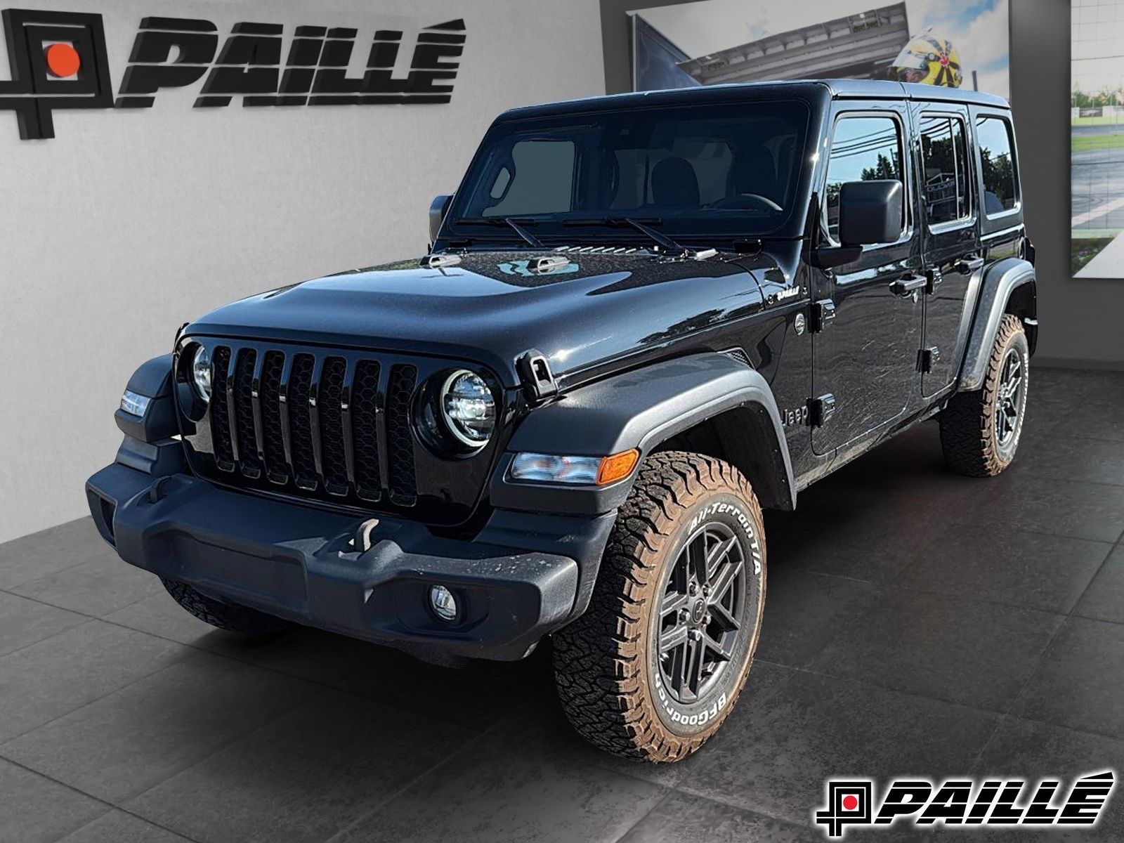 Jeep WRANGLER 4-Door  2024 à Nicolet, Québec