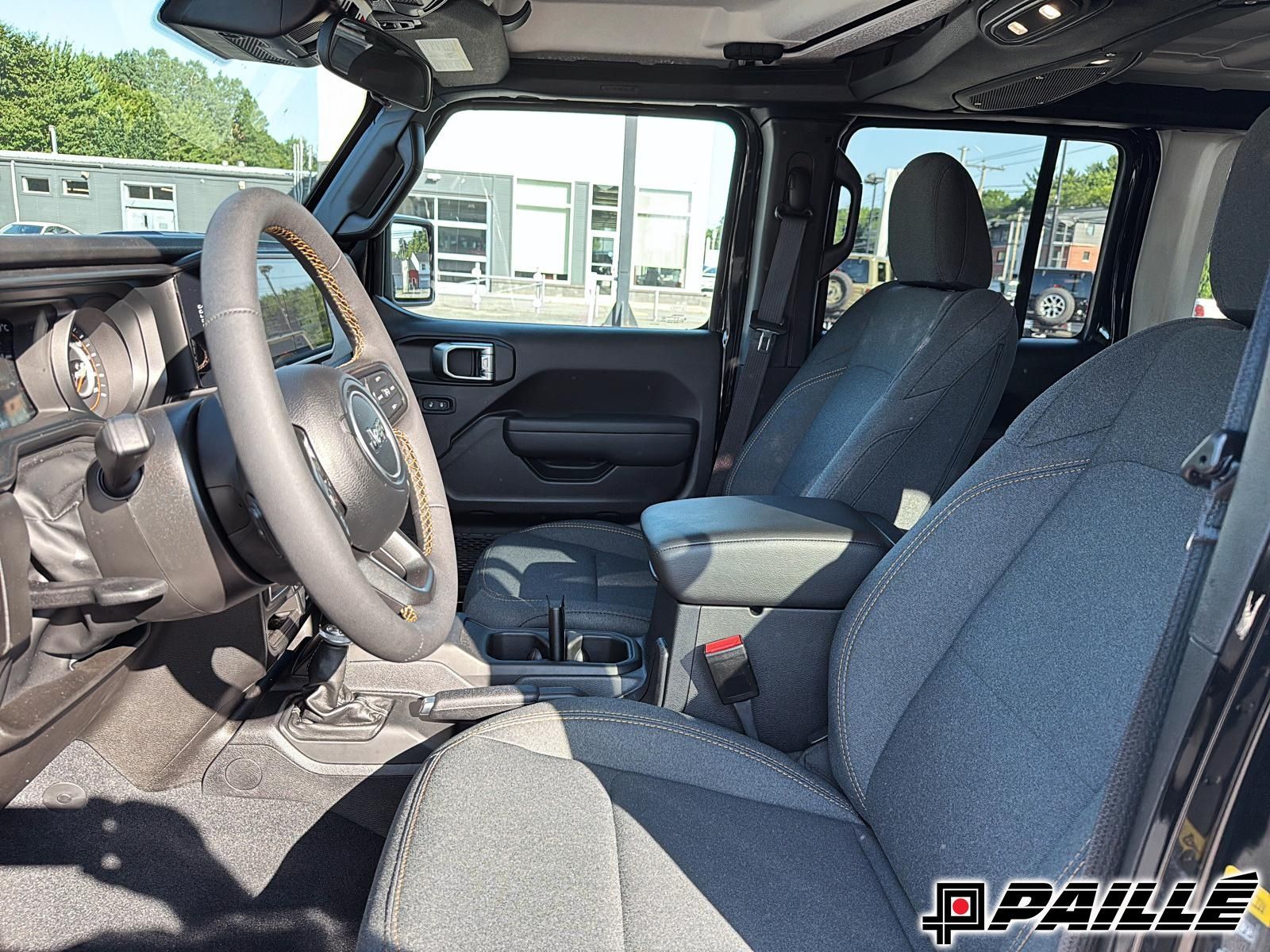 Jeep WRANGLER 4-Door  2024 à Nicolet, Québec