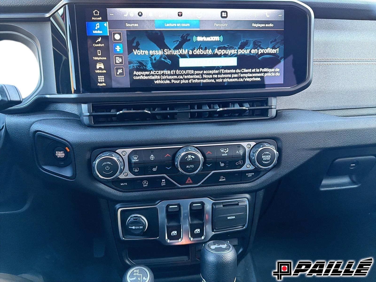 2024 Jeep WRANGLER in Nicolet, Quebec