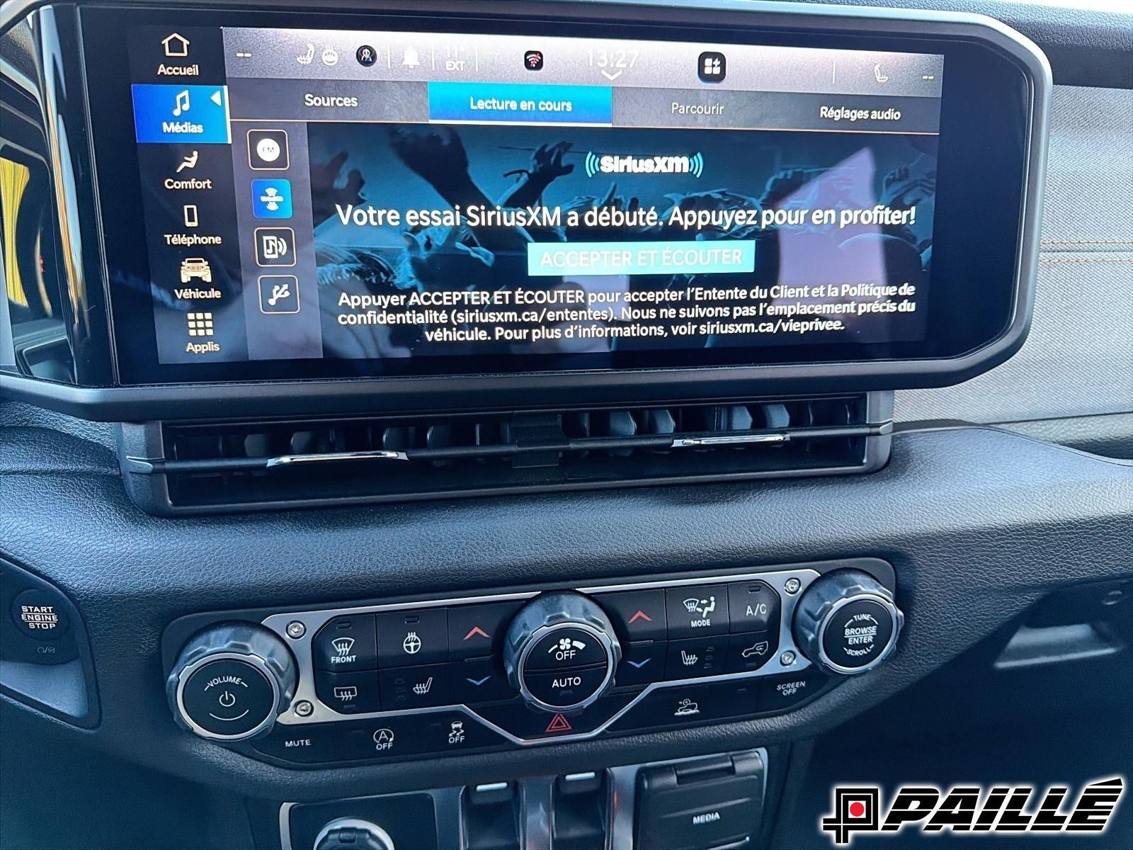 2024 Jeep WRANGLER in Nicolet, Quebec