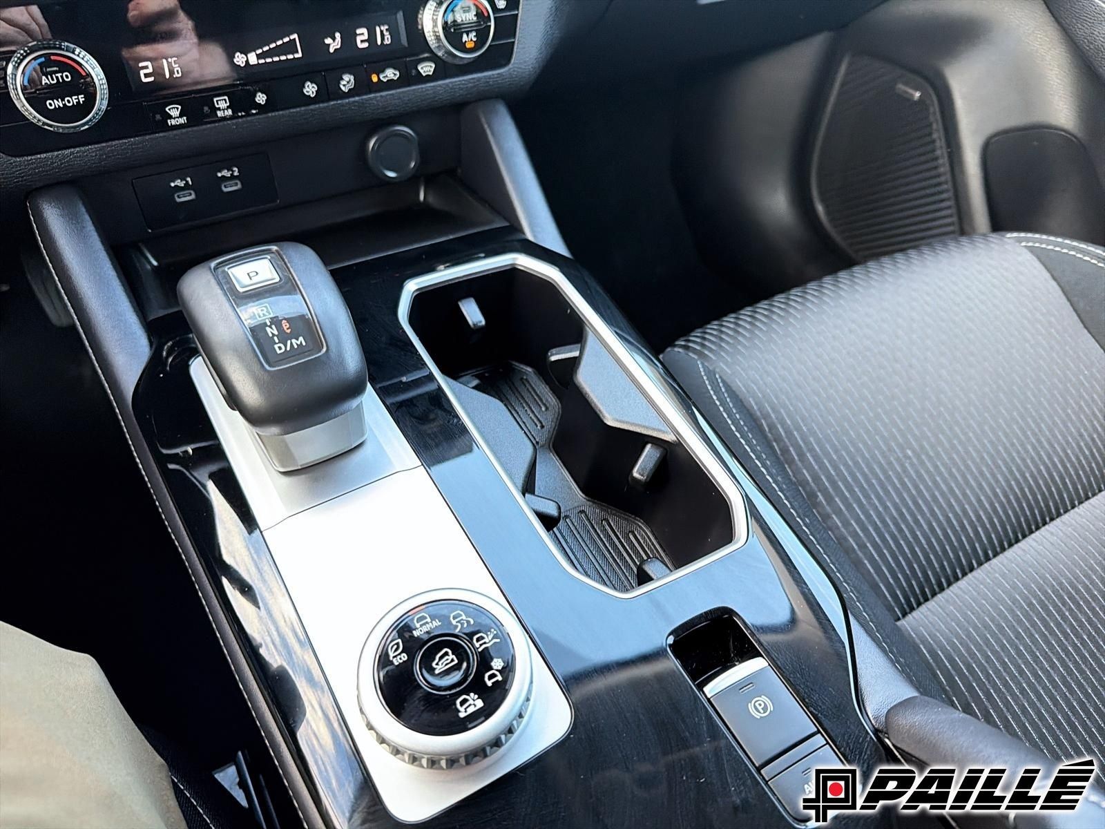 2025 Mitsubishi Outlander in Nicolet, Quebec