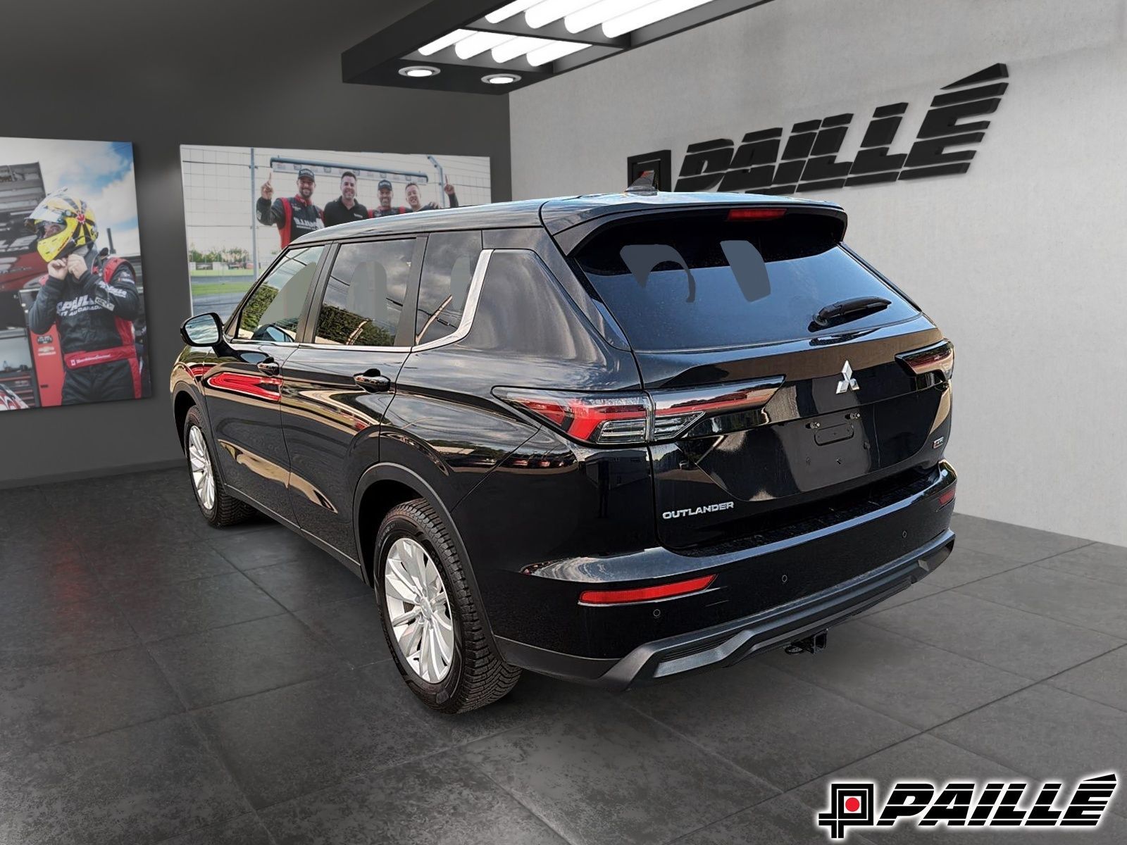 2025 Mitsubishi Outlander in Nicolet, Quebec