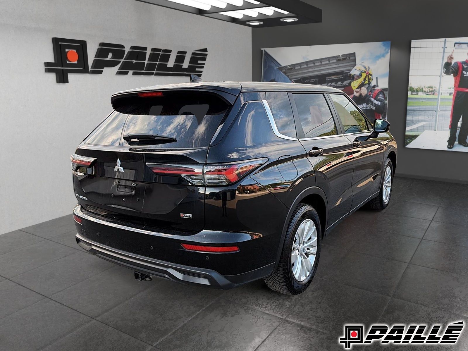 2025 Mitsubishi Outlander in Nicolet, Quebec