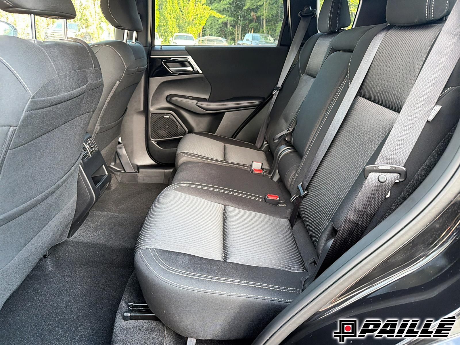 2025 Mitsubishi Outlander in Nicolet, Quebec