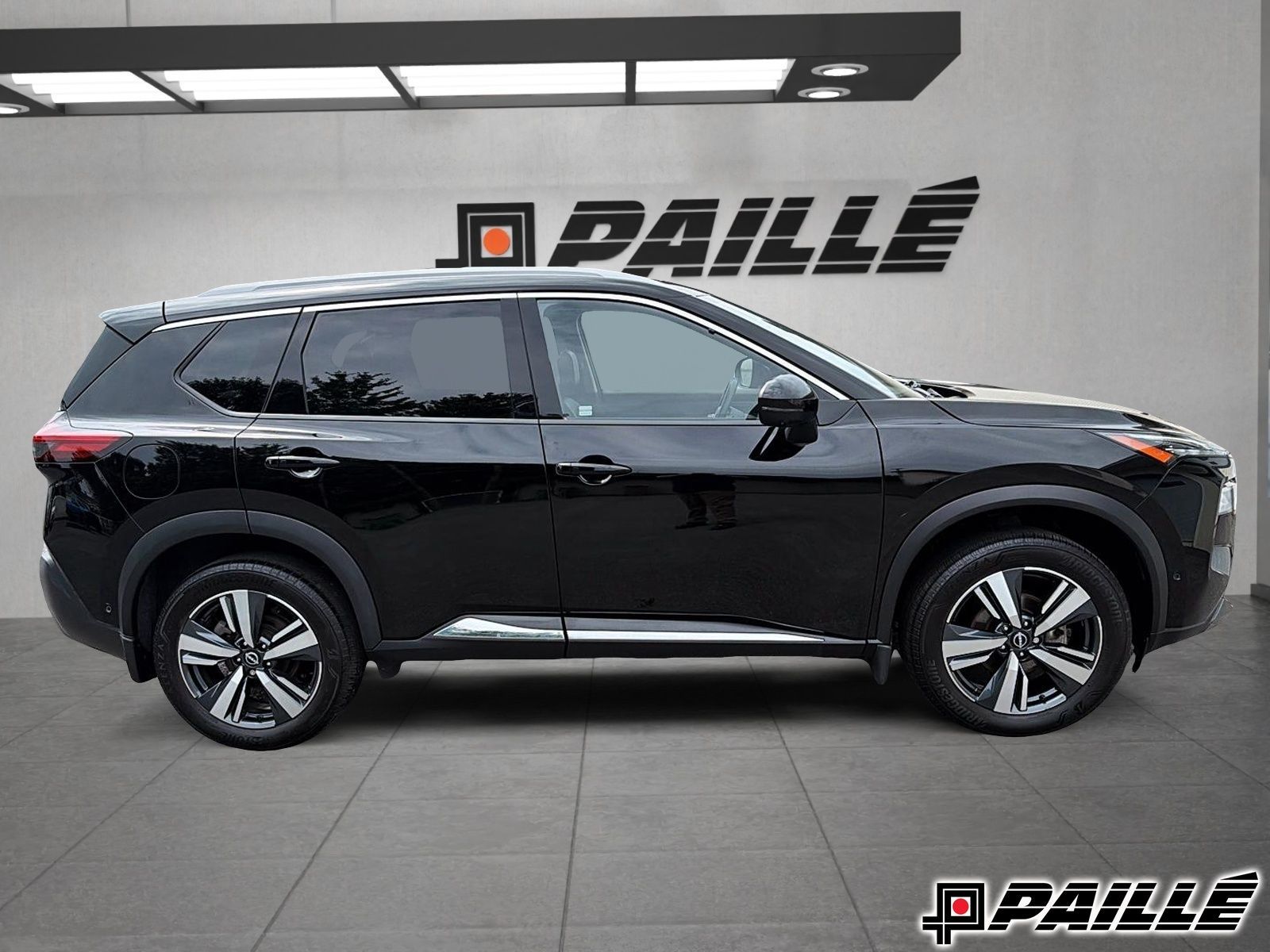 2023 Nissan Rogue in Nicolet, Quebec