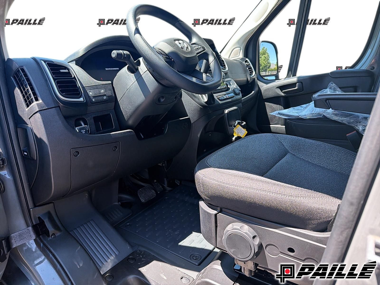 2026 Ram Promaster 2500 Window Van in Sorel-Tracy, Quebec