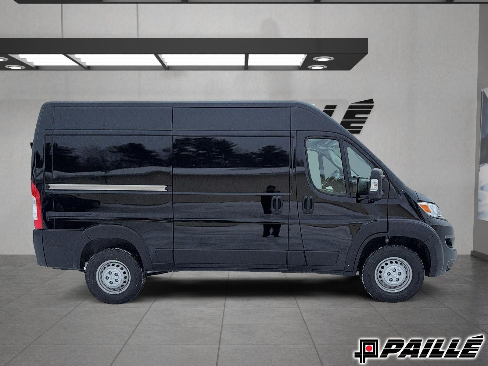 2025 Ram PROMASTER CARGO VAN 2500 in Nicolet, Quebec