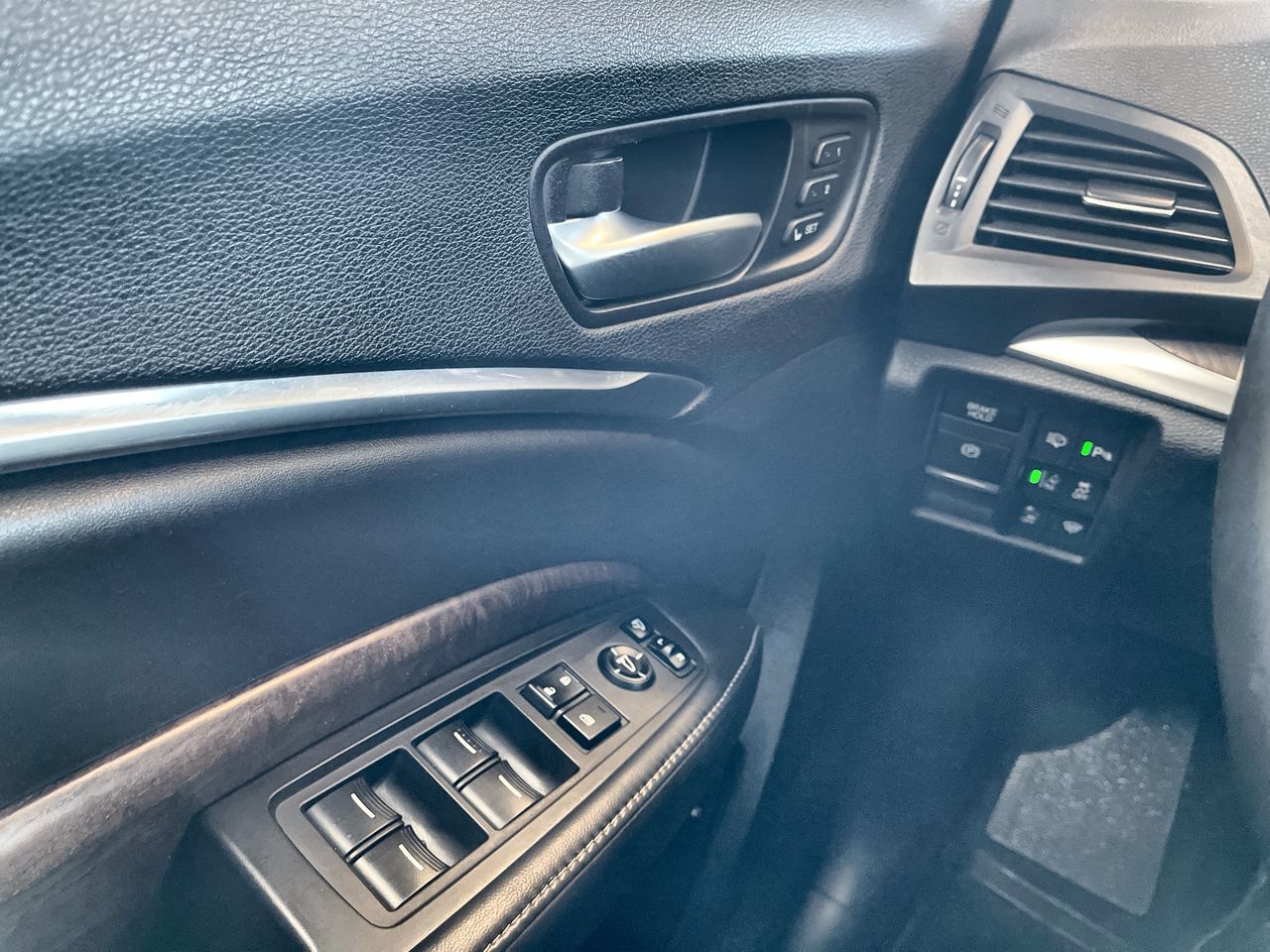 Acura MDX  2017 à Regina, Saskatchewan