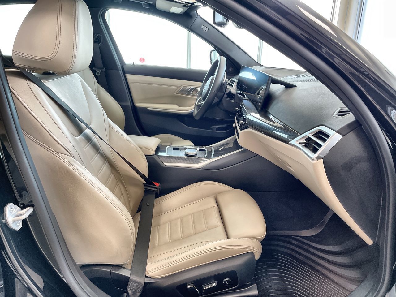 2026 BMW 330i